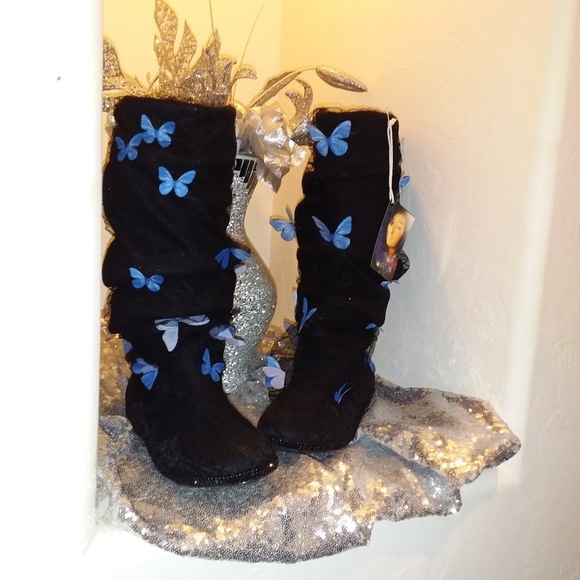 "BRANWYN" Black Butterfly Woodland Wedding Sweater Ballgown Set - Picture 9 of 9